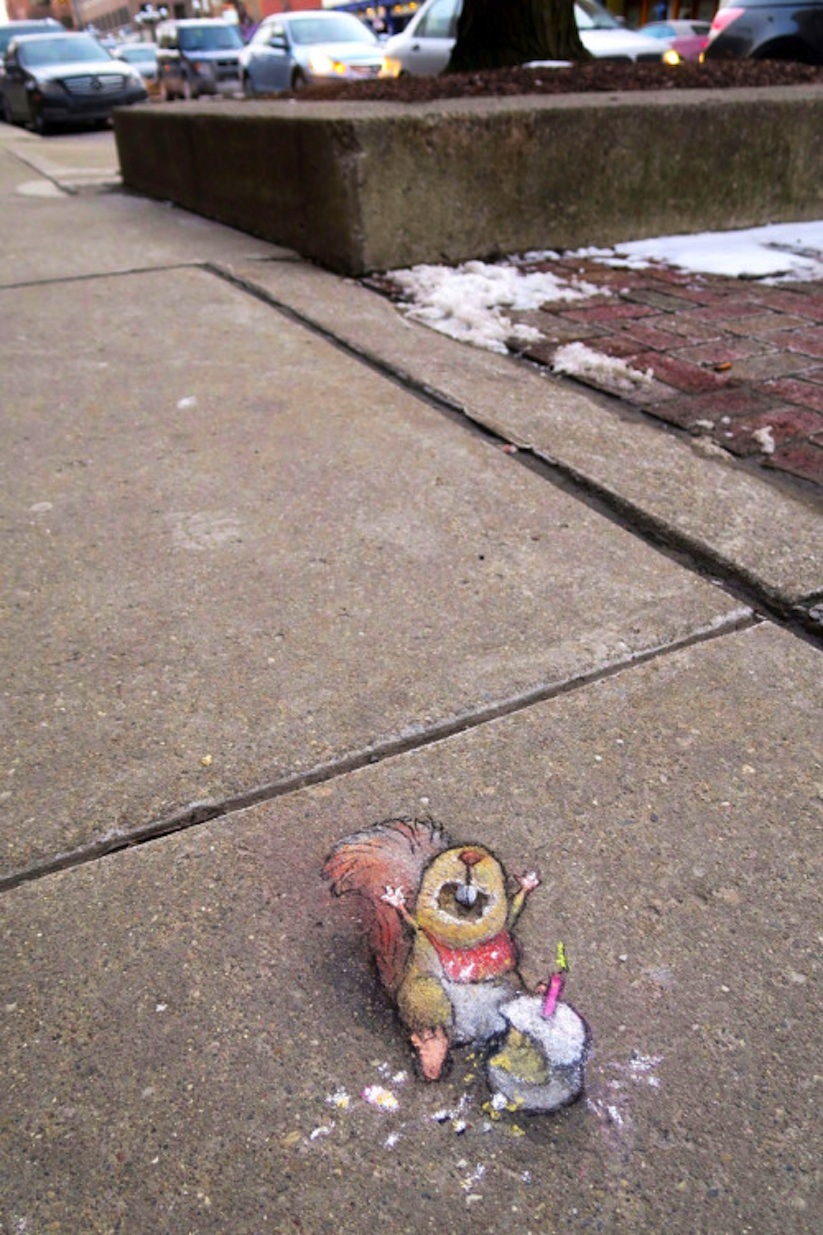 New_Quirky_Chalk_and_Charcoal_Street_Art_by_David_Zinn_2016_11