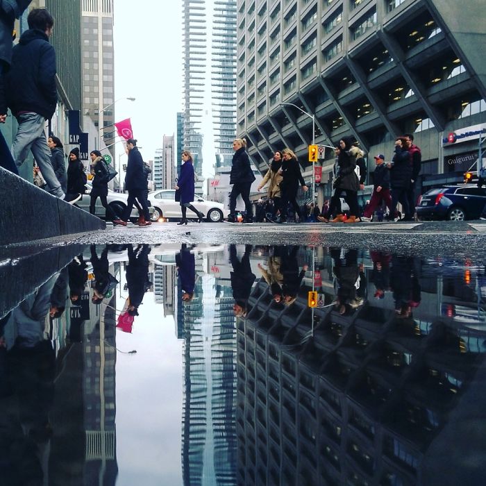 Parallel_Worlds_Of_Puddles_In_Toronto_by_Photographer_Guigurui_2016_08