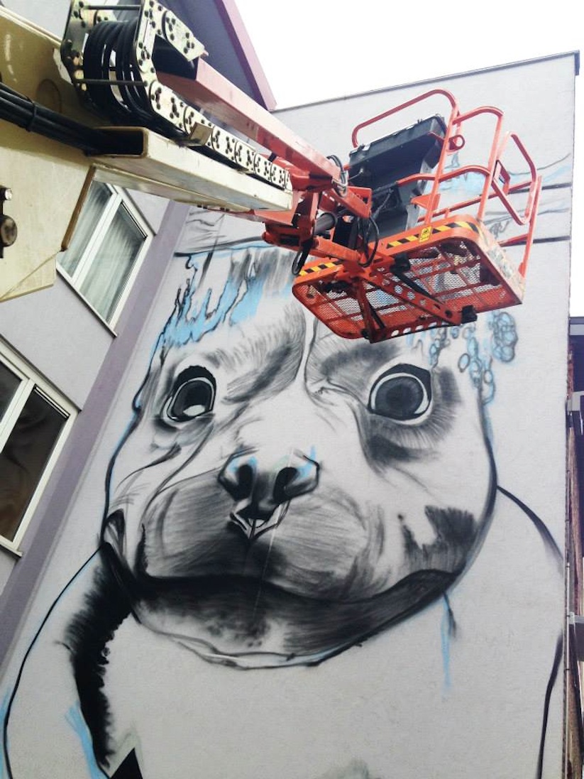 The_Adorable_Murals_of_Belgian_Street_Artist_Bart_Smeets_aka_Smates_2016_05
