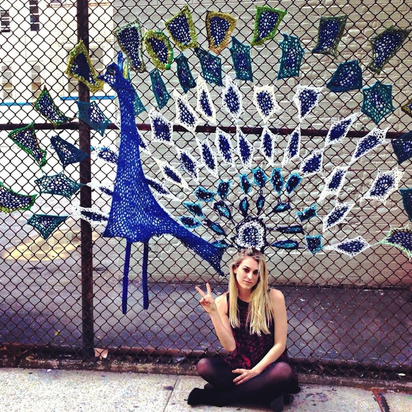 Yarnbombs_Crocheted_Murals_by_Brooklyn_based_Artist_London_Kaye_2016_14