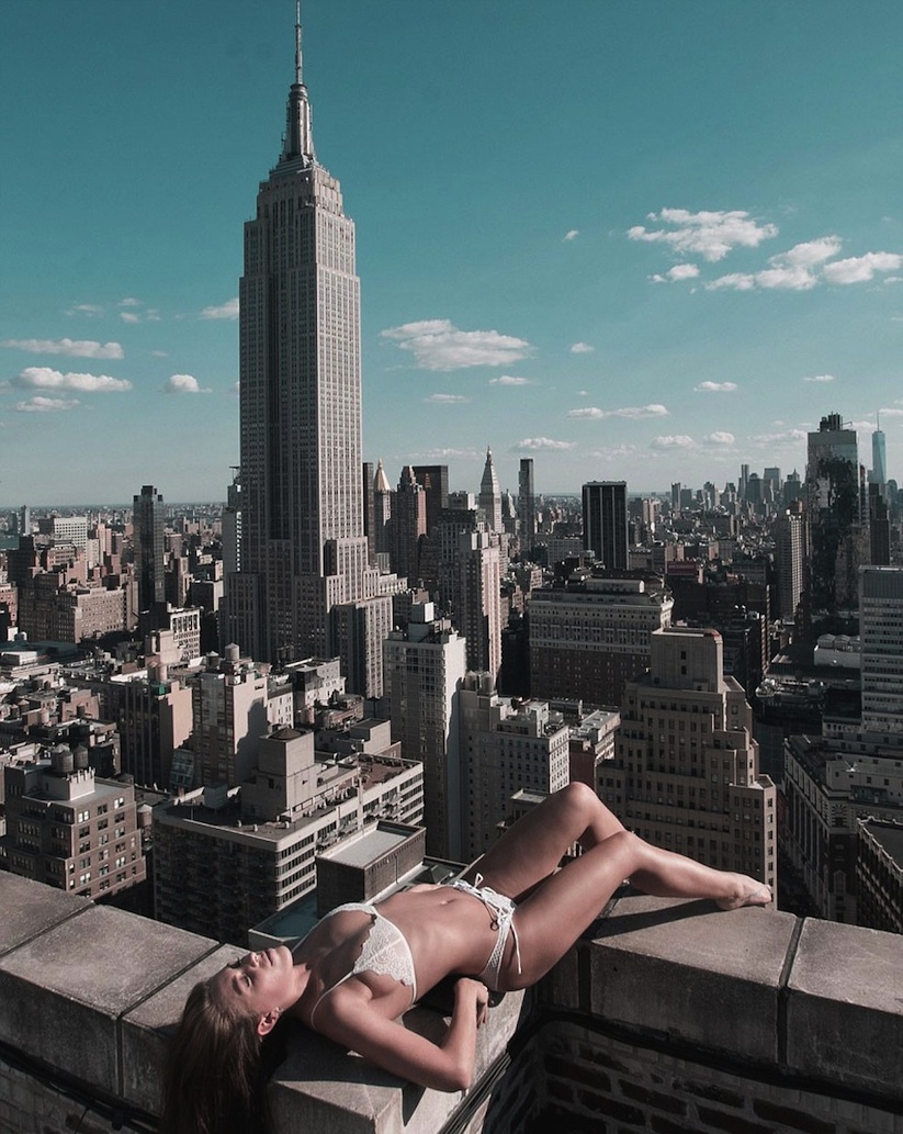 Beauty_And_NYC_Models_Pose_Perilously_Close_to_the_Edge_of_Tall_Buildings_in_New_York_2016_03