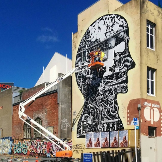 New_Great_Mural_by_British_Street_Artist_Phlegm_in_Wellington_2016_10