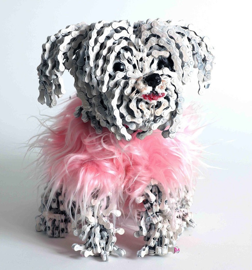 Unchained_Dogs_Dog_Sculptures_Created_From_Bicycle_Chains_by_Artist_Nirit_Levav_2016_14