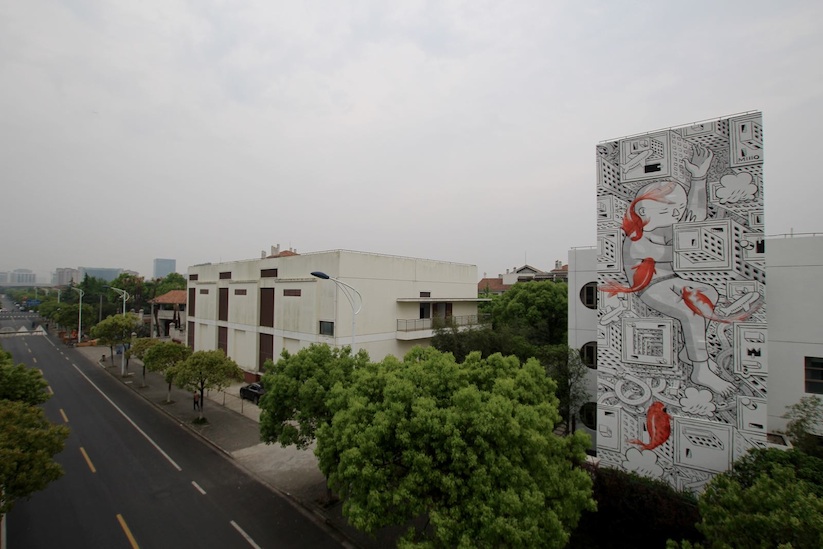 Childhood_Dream_New_Mural_by_Italian_Street_Artist_Millo_in_Shanghai_China_2016_03