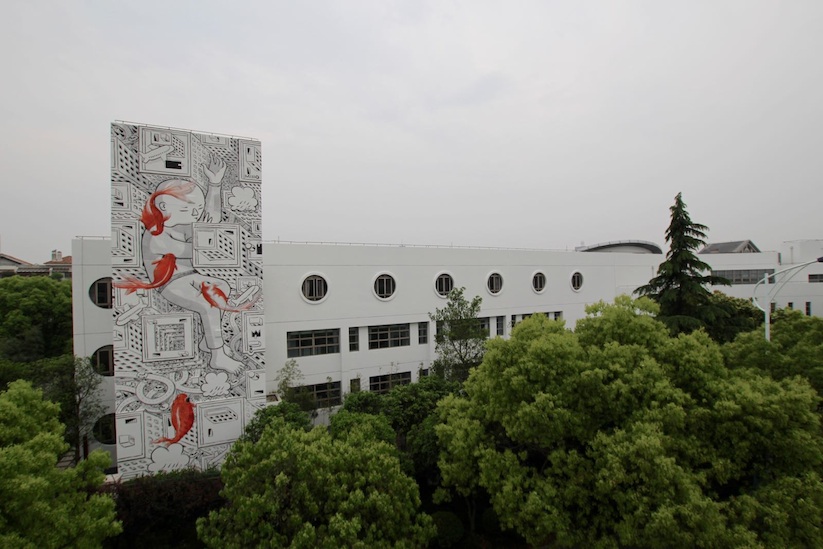 Childhood_Dream_New_Mural_by_Italian_Street_Artist_Millo_in_Shanghai_China_2016_06