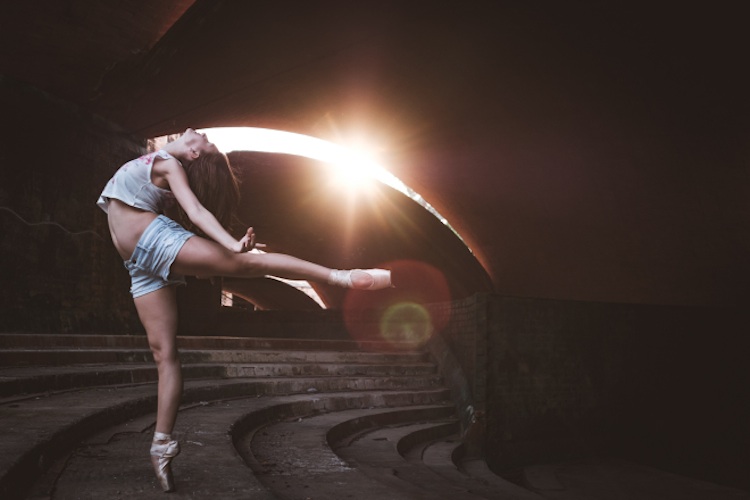 Cuba_the_Ballet_Dancers_in_the_Streets_of_Cuba_Captured_by_Omar_Robles_2016_09