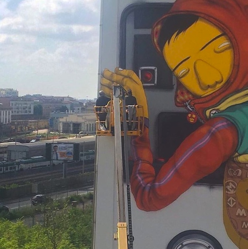 Efemero_new_Mural_by_Street_Artists_Os_Gemeos_in_Milan_Italy_2016_04