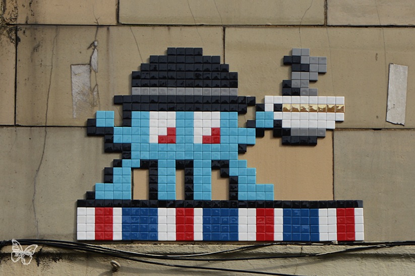 French_Street_Artist_Invader_Invades_the_British_Capital_London_2016_08