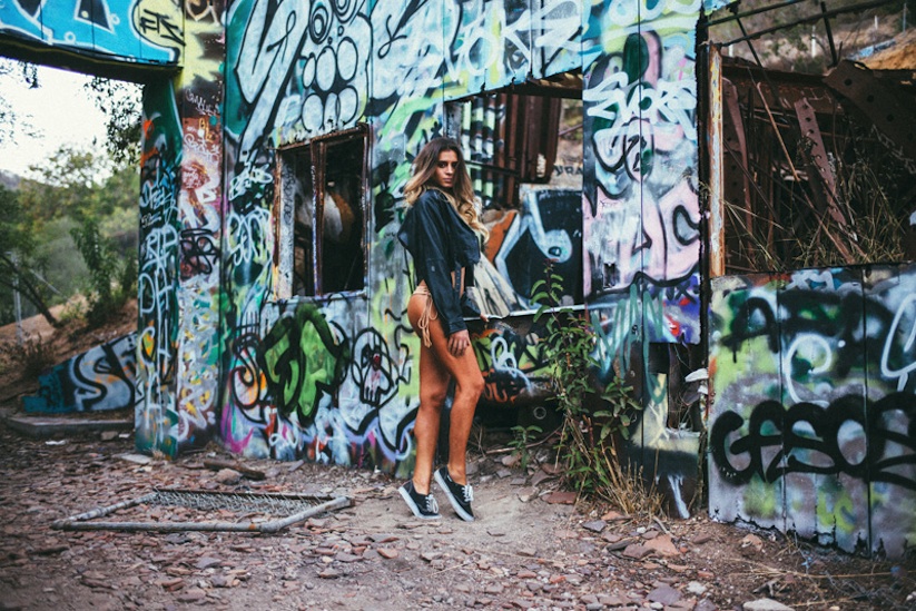 Gone_Hiking_Exploring_Murphys_Ranch_with_Anastasia_Ashley_2016_01