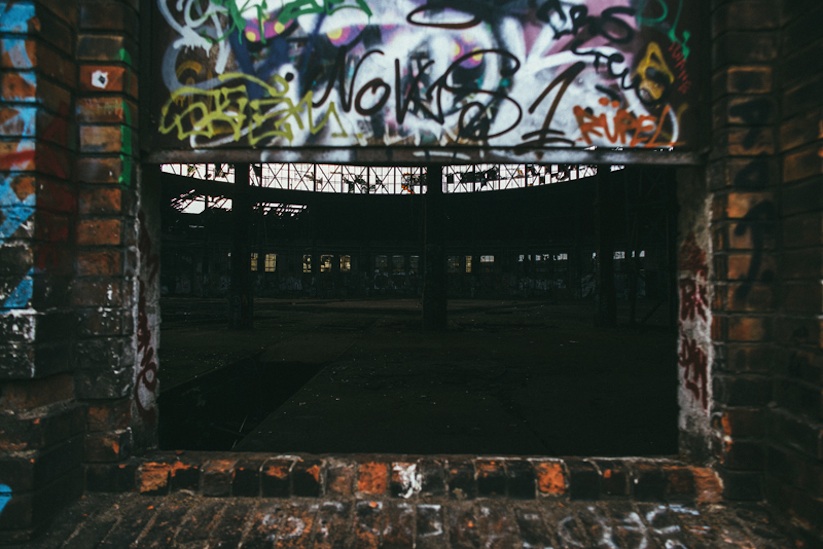 Abandonment_Issues_Bahnbetriebswerk_Pankow_Heinersdorf_Captured_by_Van_Styles_2016_05
