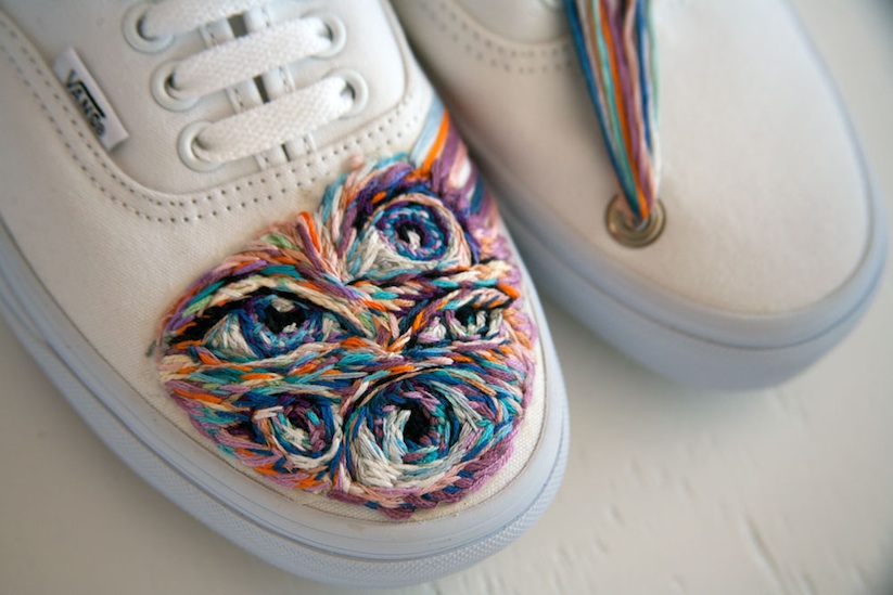 Embroidered_Artworks_on_Sneakers_and_Rackets_by_Danielle_Clough_2016_03