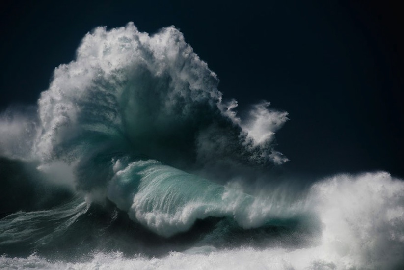 Maelstrom_The_Majestic_Power_Of_Ocean_Waves_Captured_by_Luke_Shadbolt_2016_03