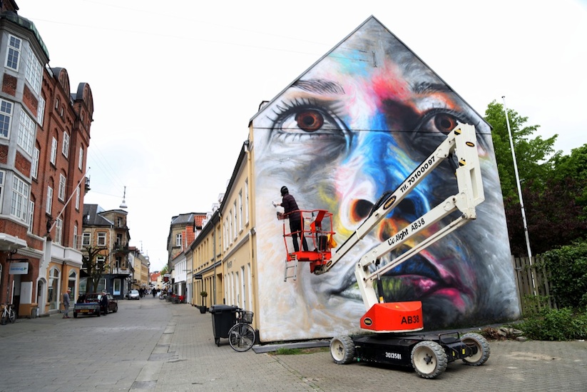 New_Colorful_Mural_by_Street_Artist_David_Walker_in_Aalborg_Denmark_2016_09