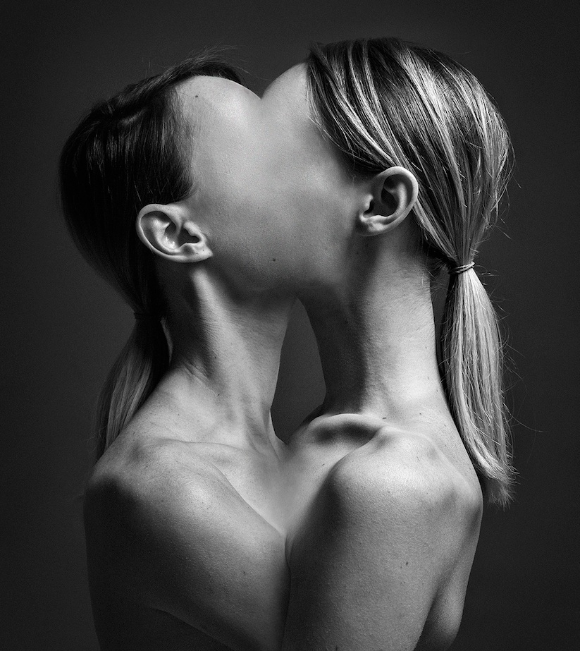 Siamese_Strange_Body_Morphed_Photos_by_Hungarian_Artist_Flora_Borsi_2016_05