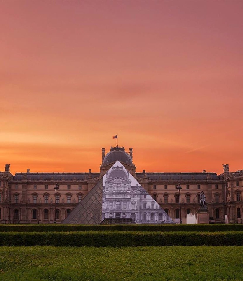 Street_Artist_JR_makes_the_Louvre_Pyramid_Disappear_with_a_Gigantic_Anamorphosis_2016_07