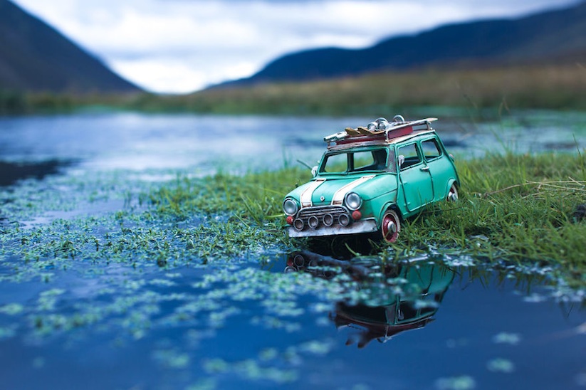 Traveling_Cars_Adventures_Tiny_Toy_Cars_in_Dramatic_Situations_Captured_by_Kim_Leuenberger_2016_03