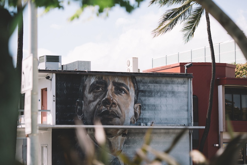 Barack_Obama_Mural_by_Street_Artist_Kamea_Hadar_in_Honolulu_Hawaii_2016_02