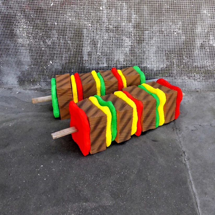 Eat_Me_French_Street_Artist_Lor_K_Turns_Old_Mattresses_into_Giant_Foods_2016_13