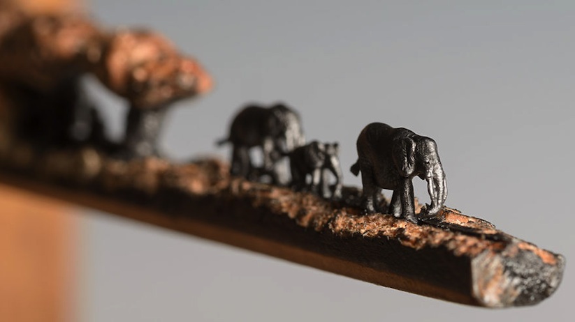 Elephant_Art_Carved_From_a_Pencil_Lead_by_Artist_Cindy_Chinn_2016_03