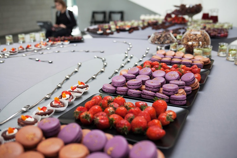 Giant_Anamorphic_Food_Art_Installations_of_Einstein_and_Ciurlionis_2016_04