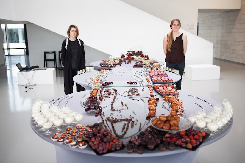 Giant_Anamorphic_Food_Art_Installations_of_Einstein_and_Ciurlionis_2016_07