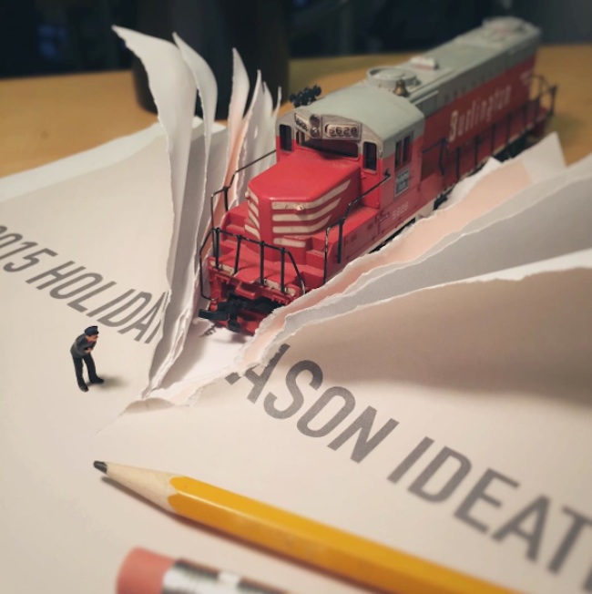 Miniature_Office_New_Tiny_Moments_of_Agency_Life_in_Miniature_by_Derrick_Lin_2016_03
