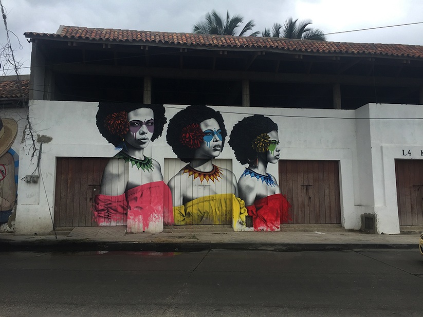 Las_Tres_Guerreras_Mural_by_Street_Artist_Fin_DAC_in_Cartagena_Colombia_2016_02