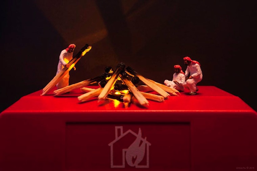 Little_People_Project_Miniature_Installations_in_the_Streets_of_Dubai_by_Slinkachu_2016_09