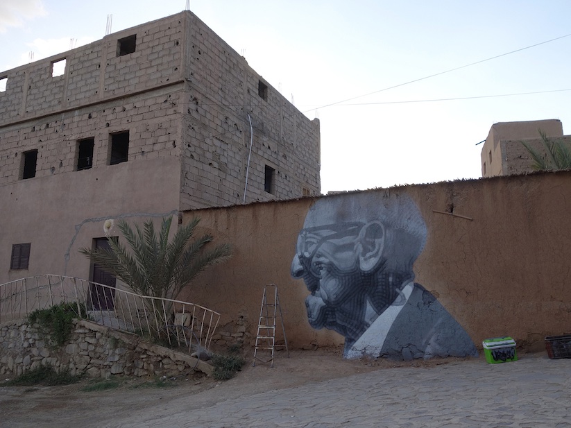New_Pieces_by_Street_Artist_EL_MAC_in_Agdz_Merzouga_Morocco_2016_08