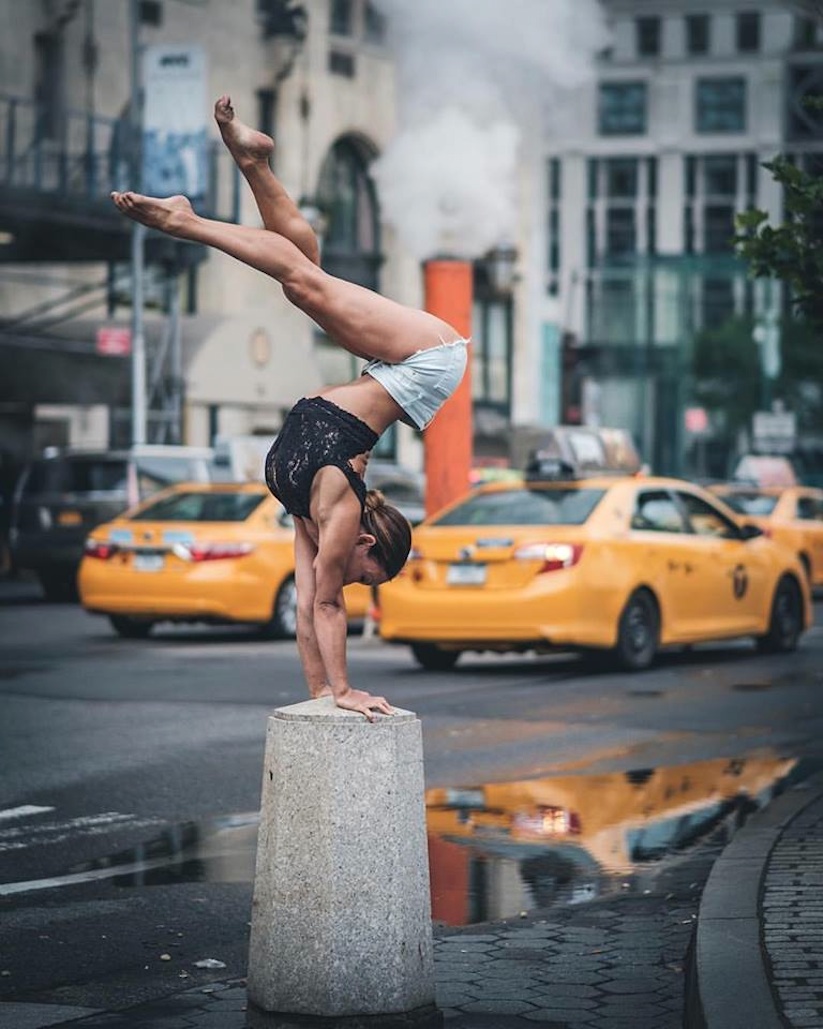 Amazing_Pictures_of_Ballerinas_Dancing_In_The_Streets_of_NYC_by_Omar_Z_Robles_2016_16