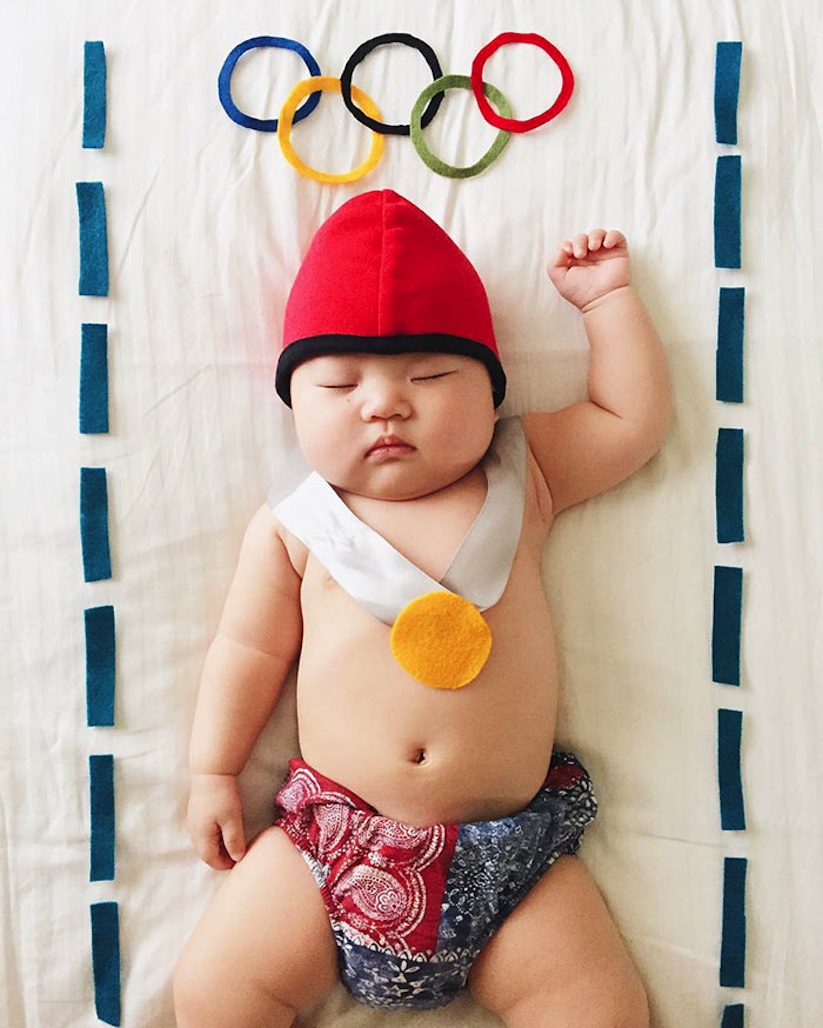 Cute_Little_Baby_is_the_Queen_Of_Dress_Up_While_She_Naps_2016_11