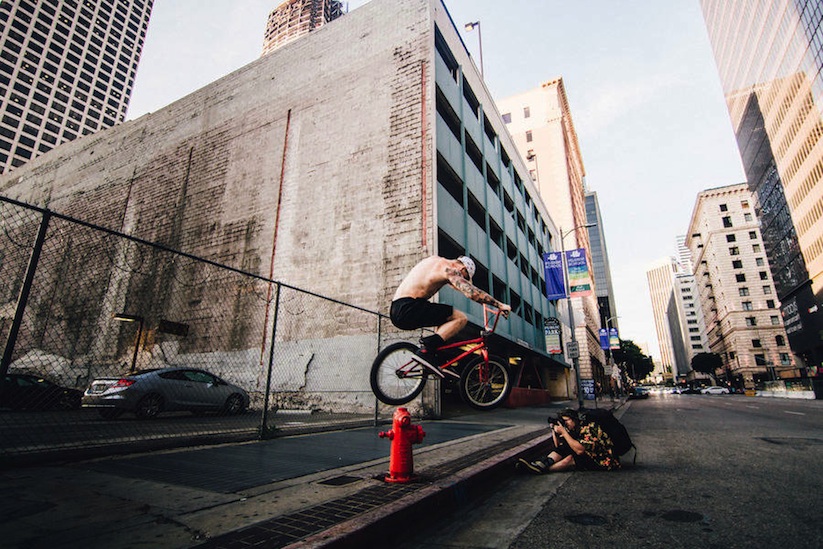 Daily_Life_Urban_Scenes_and_Natural_Landscapes_of_Los_Angeles_Captured_by_Scott_Reyes_2016_15