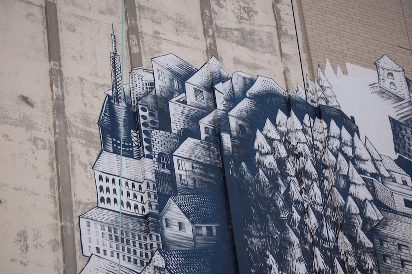 Elegant_and_Complex_New_Mural_by_British_Street_Artist_Phlegm_in_Toronto_Canada_2016_08