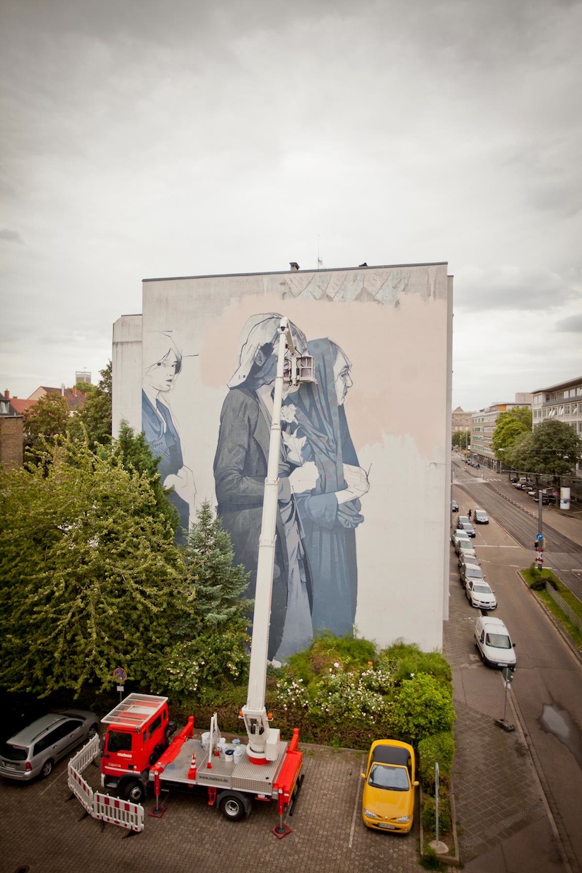 Europe_Hyperrealistic_Mural_by_Street_Artist_Bezt_in_Mannheim_Germany_2016_04