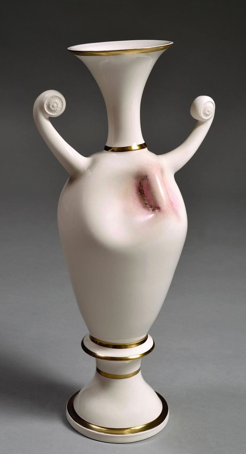 French_Artist_Laurent_Craste_Creates_very_Special_Ceramics_Art_2016_10