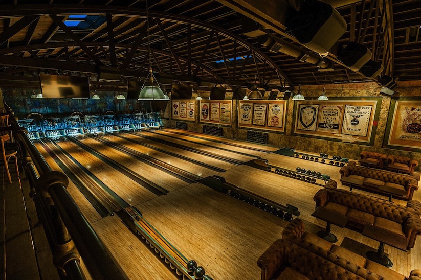 Highland_Park_Bowl_Inside_a_Stunning_Masterwork_of_Preservation_in_Los_Angeles_2016_03