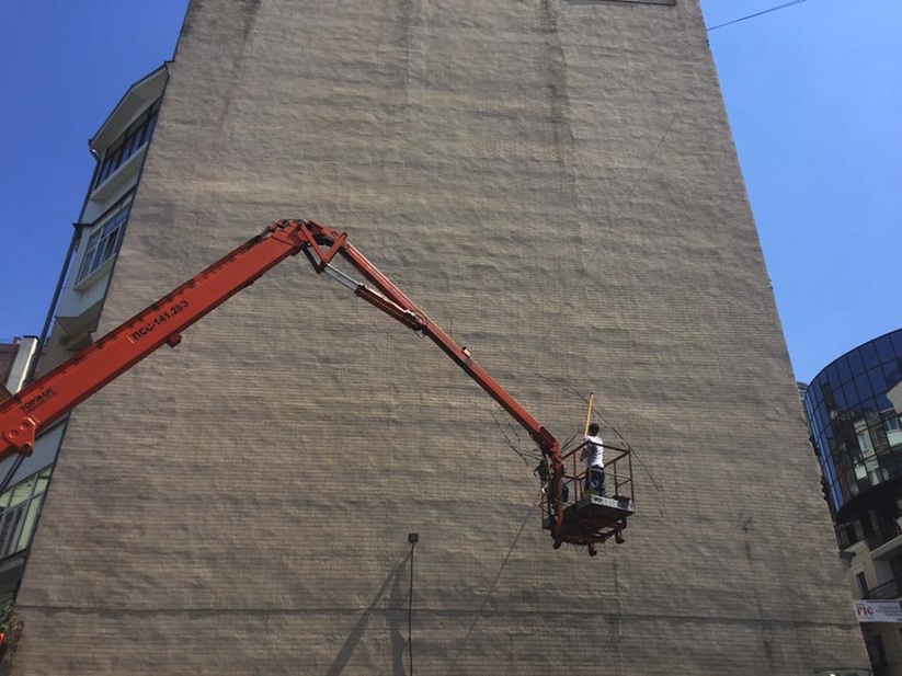 Rodents_Mural_by_Belgian_Street_Artist_ROA_in_Kiev_Ukraine_2016_03