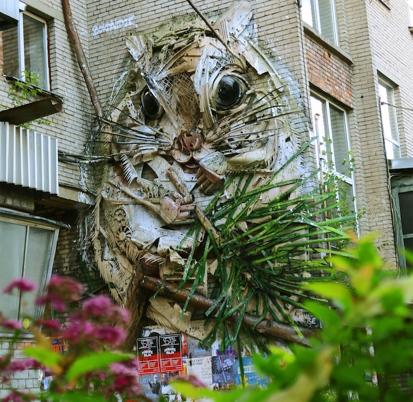 Squirrel_Street_Installation_by_Bordalo_II_in_Tallinn_Estonia_2016_01