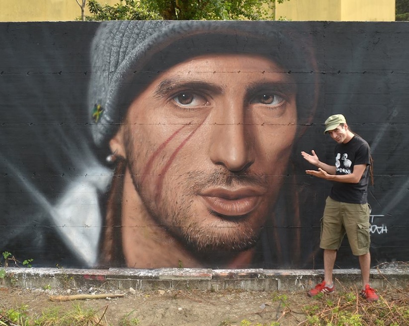 awesome_hyperrealistic_mural_portraits_by_italian_artist_jorit_agoch_2016_07