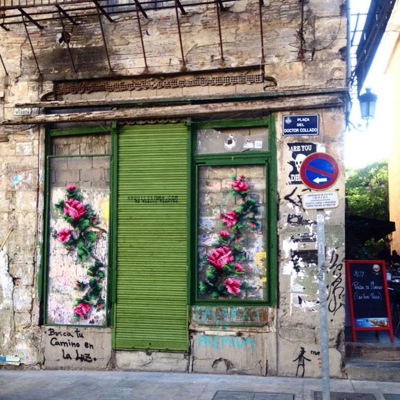 exquisite_floral_cross_stitch_street_installations_in_madrid_by_raquel_rodrigo_2016_01