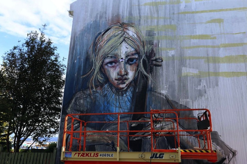 mural_by_herakut_in_reykjavik_iceland_2016_06