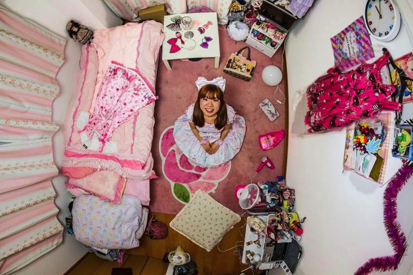 my_room_project_john_thackwray_documents_bedrooms_from_around_the_world_2016_08