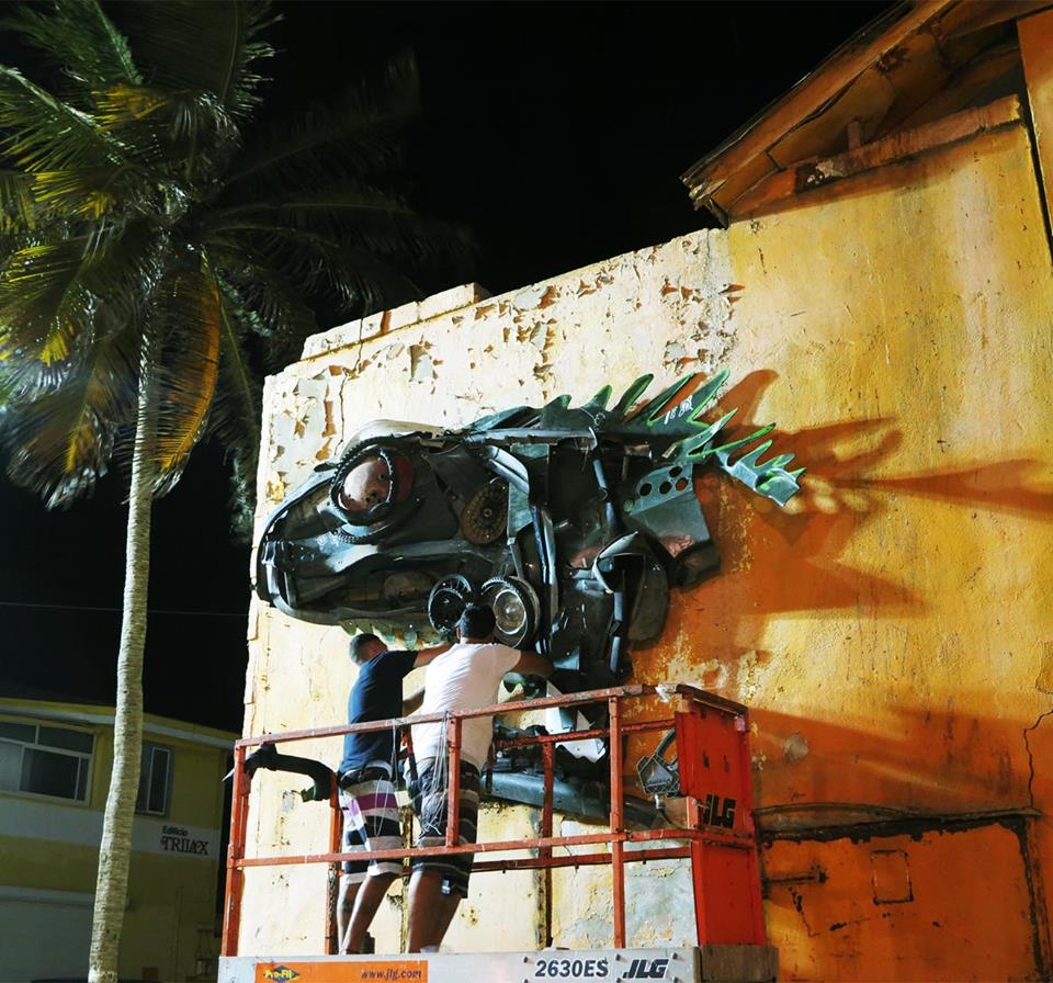 Yuwana_3D_Street_Sculpture_by_Bordalo_Segundo_in_San_Nicolas_Aruba_2016_04