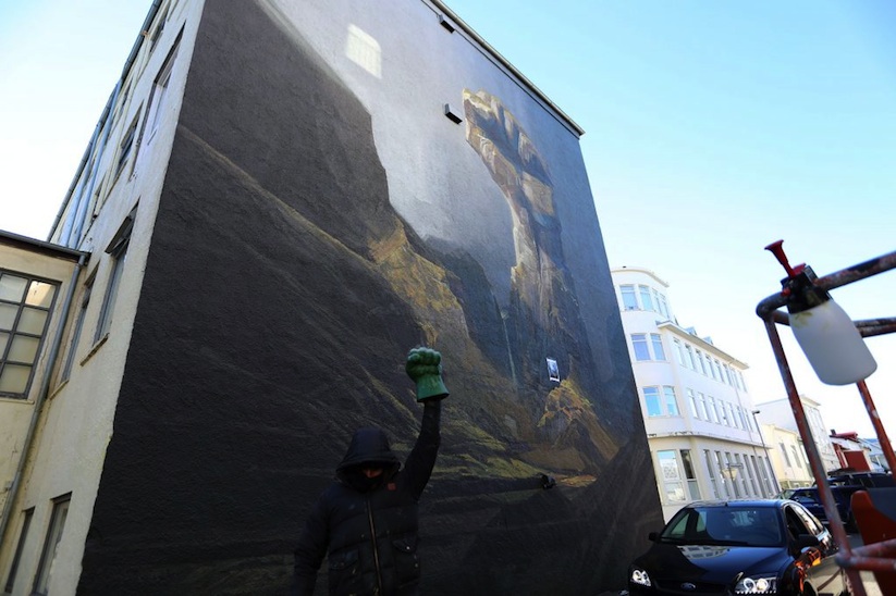 great_mural_by_onur_wes21_in_reykjavik_iceland_2016_07