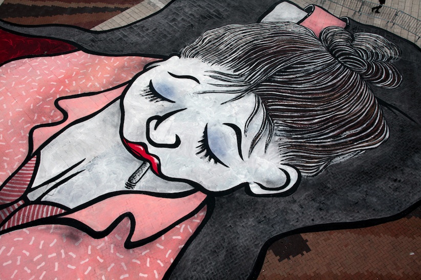 ines_is_dreaming_gigantic_mural_by_french_street_artists_ella_pitr_in_paris_2016_04