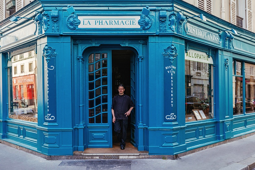 paris_re_tale_the_story_of_the_french_capital_through_its_storefronts_2016_07