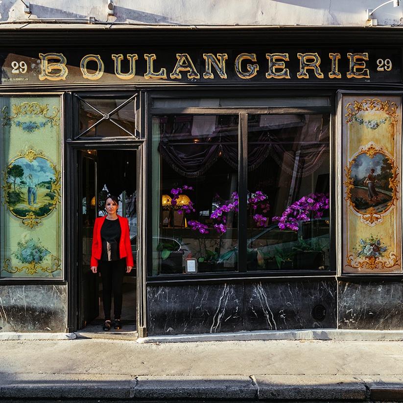 paris_re_tale_the_story_of_the_french_capital_through_its_storefronts_2016_10