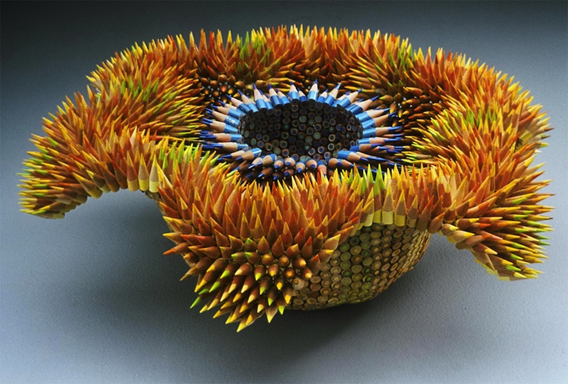 pencil_sculptures_inspired_by_the_form_and_function_of_the_sea_urchin_2016_06