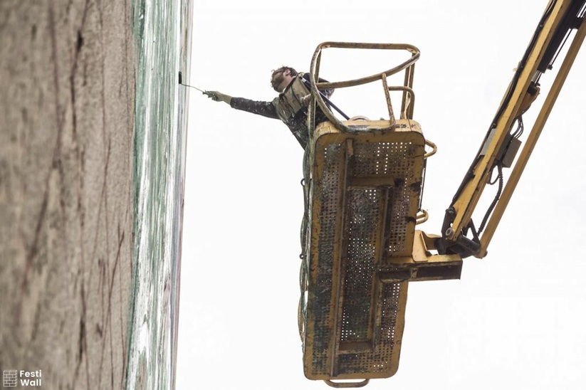 the_gardener_by_fintan_magee_in_ragusa_italy_2016_08