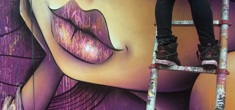 street_artist_vinie_creates_eye_catching_murals_of_funky_seductive_characters_2016_03